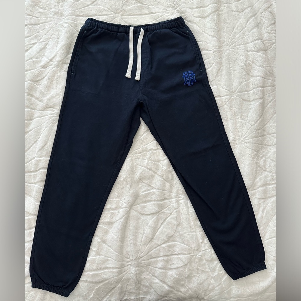 Tommy Hilfiger Joggers. The label says Small but it runs Medium Worn once